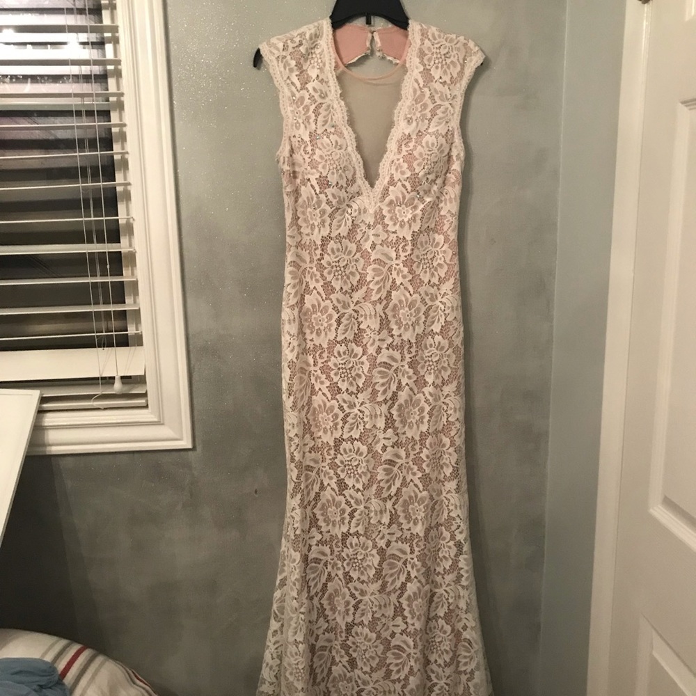 vintage lace dress